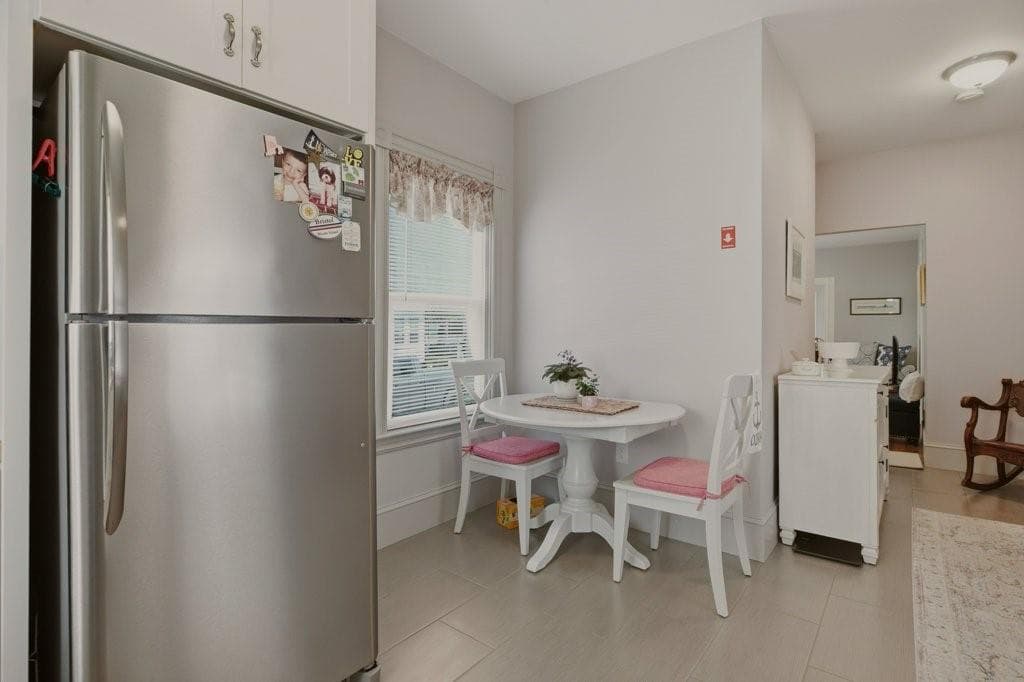 88 Burton Street photo 30