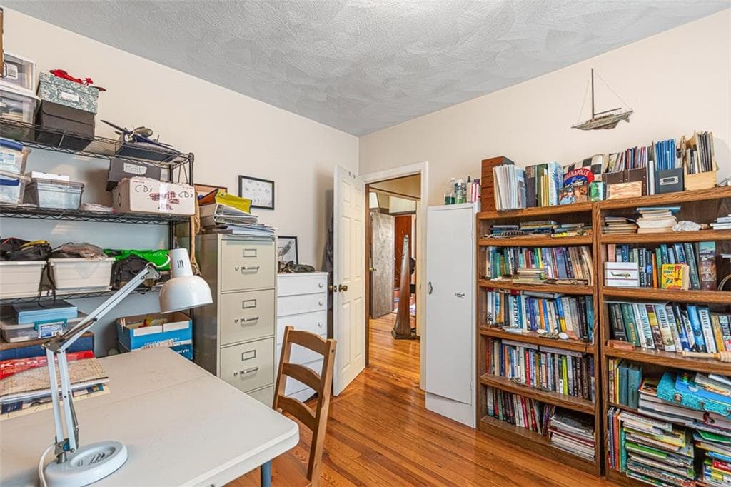 82 Chestnut Avenue photo 8