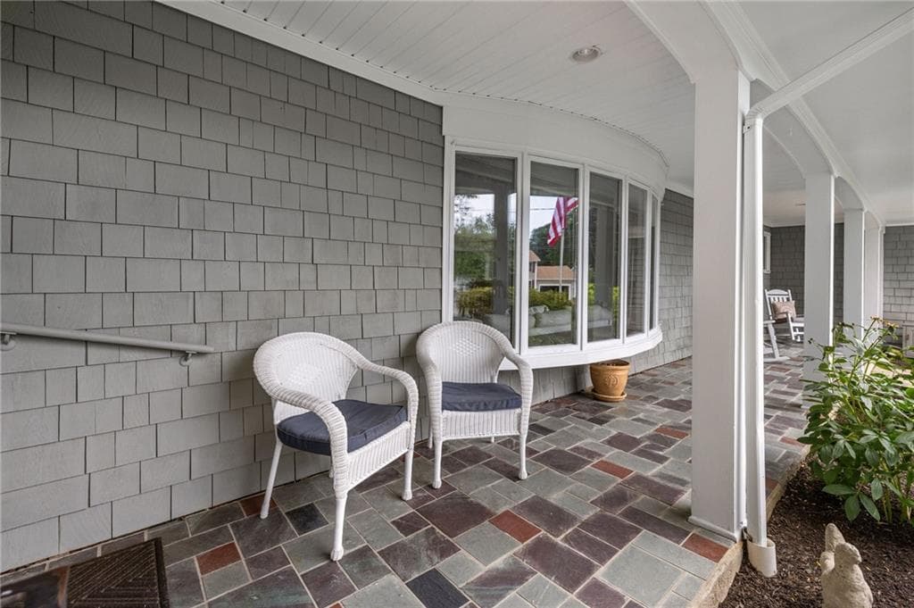 210 Wildflower Drive photo 3