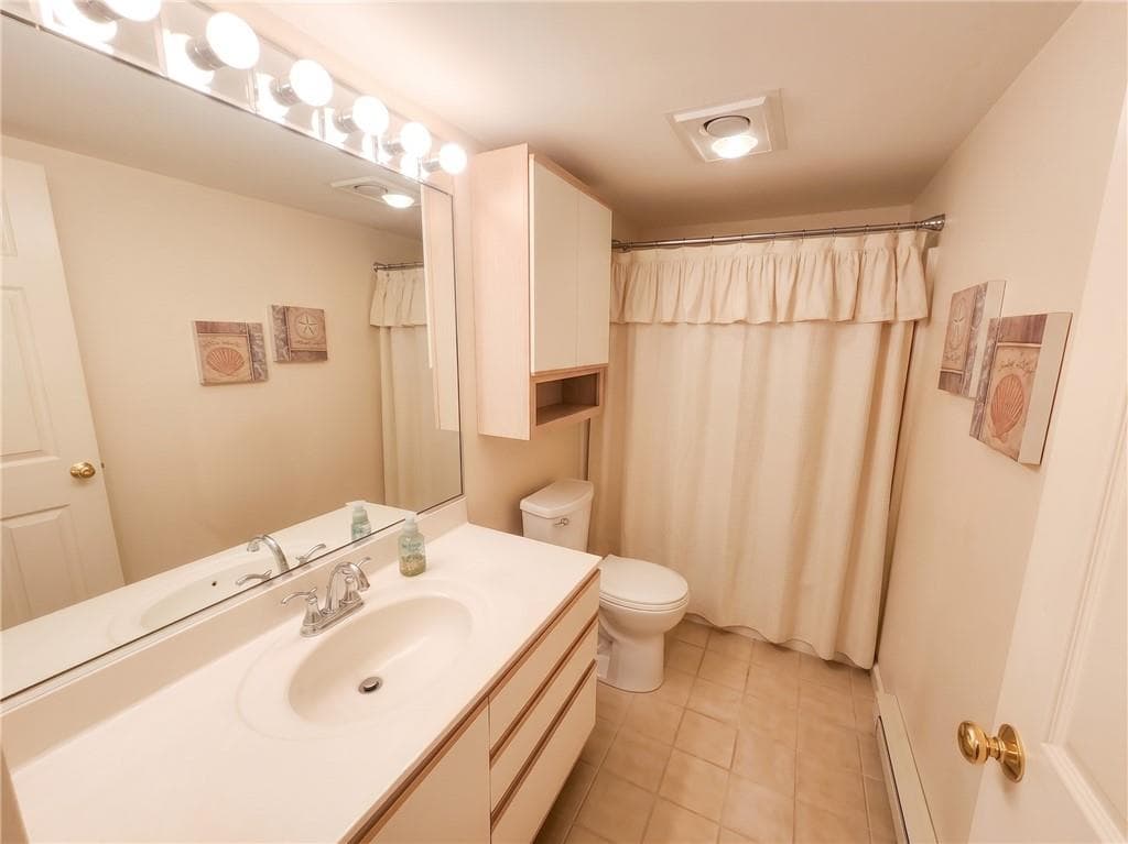 55 Holly Road photo 23