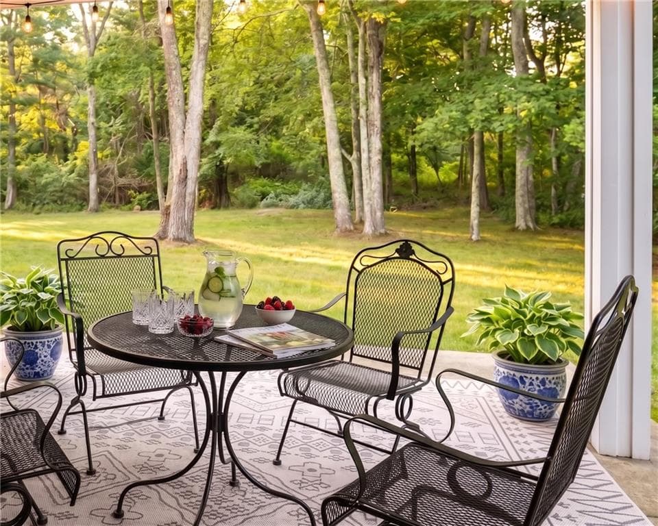 55 Holly Road photo 27