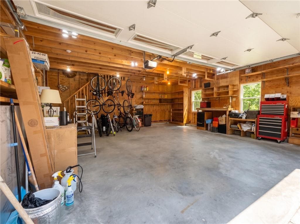 55 Holly Road photo 29