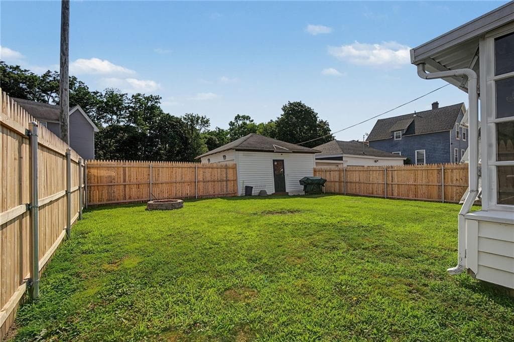 348 Park Place photo 27
