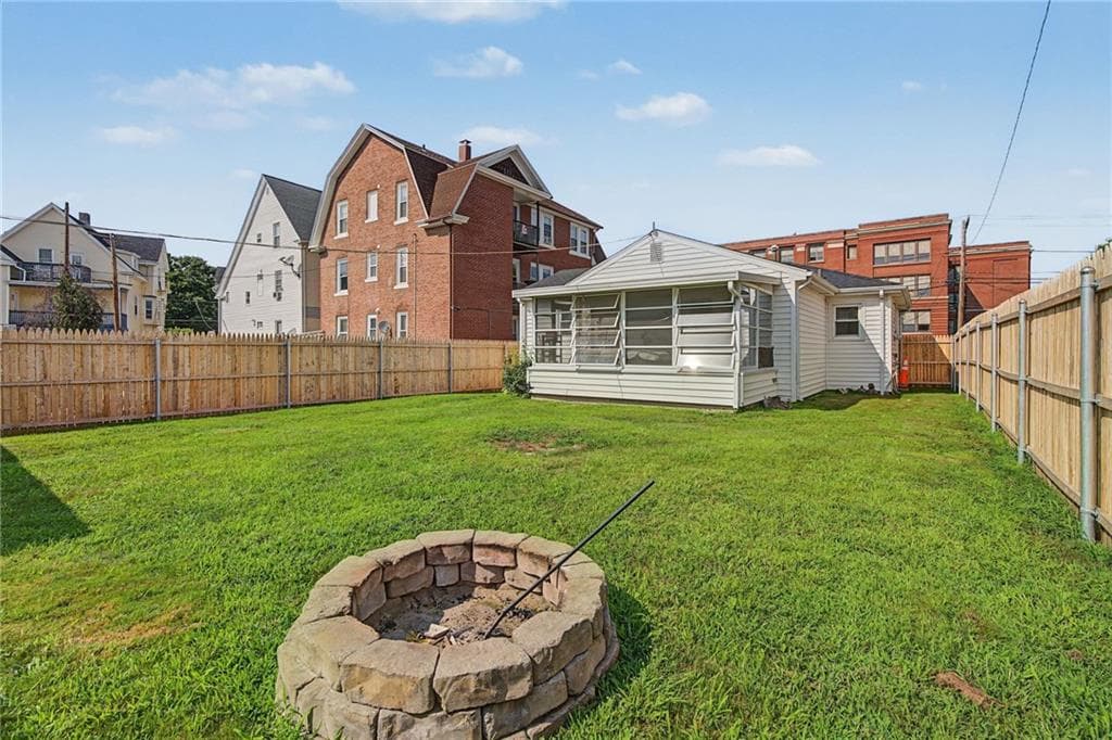 348 Park Place photo 29
