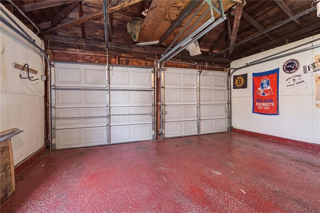 348 Park Place photo 25