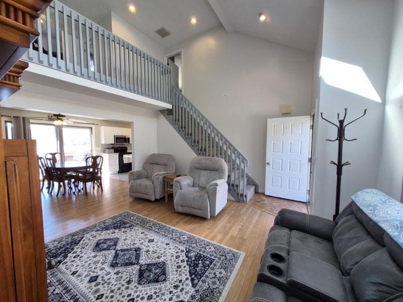 2484 Hartford Avenue photo 7