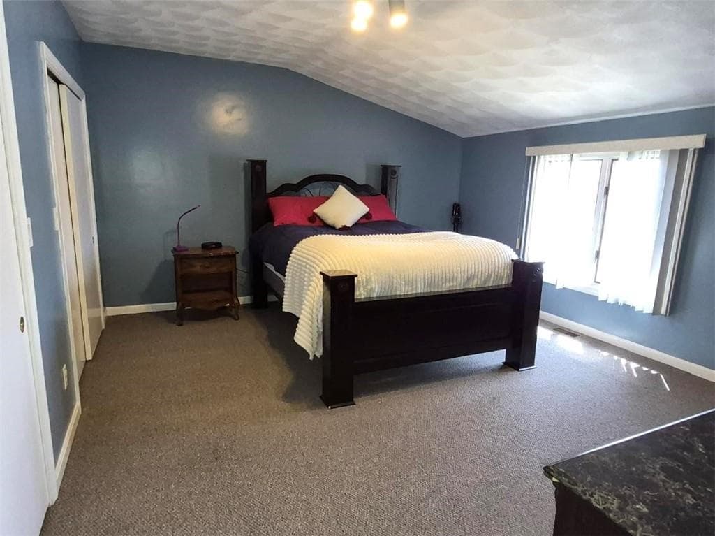 2484 Hartford Avenue photo 31