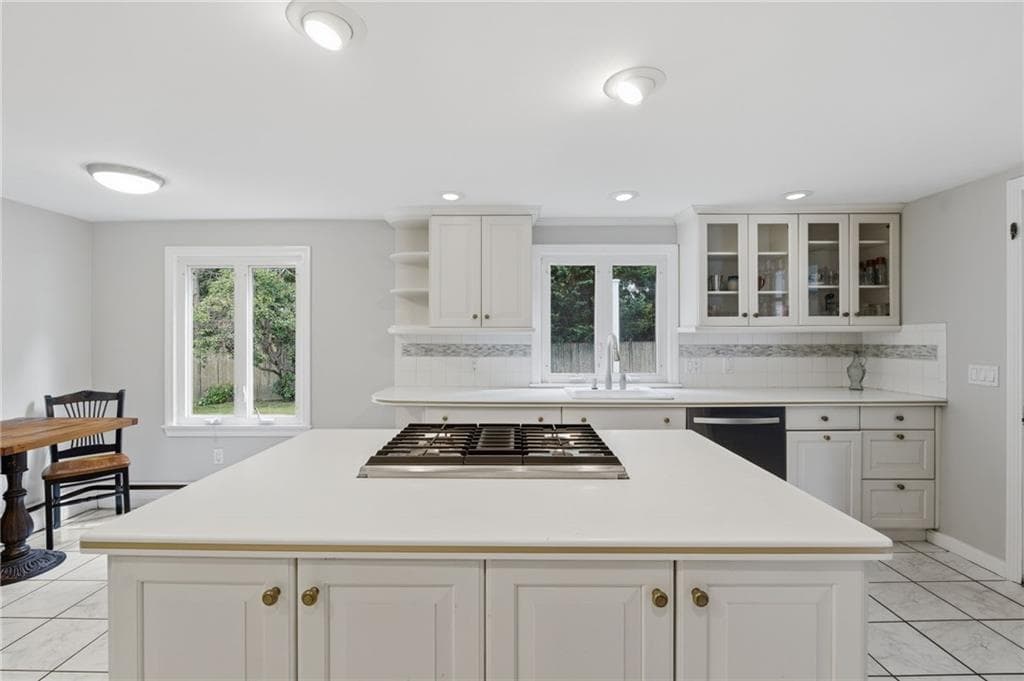 465 Red Chimney Drive photo 18
