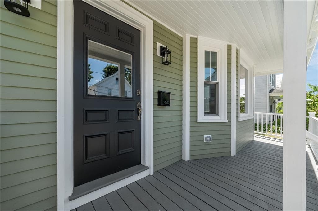 21 Russell Avenue photo 8