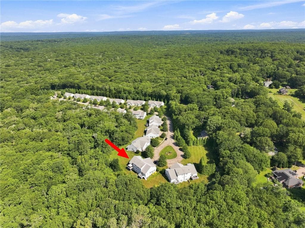 135 Brandywyne Court photo 25