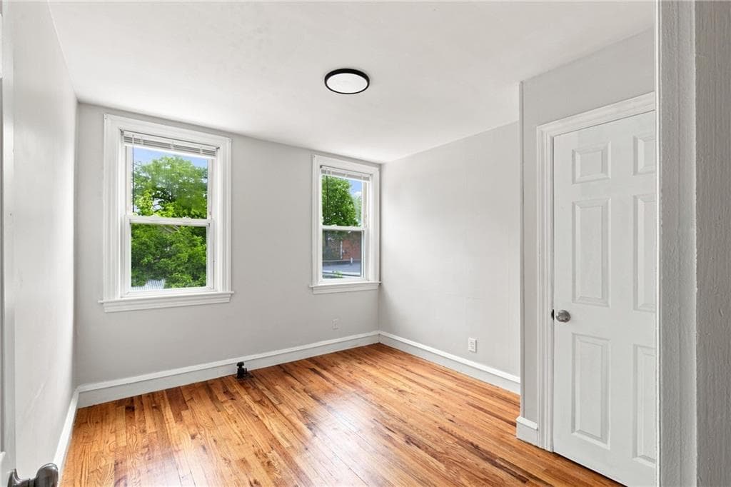 87 Saint Paul Street photo 10