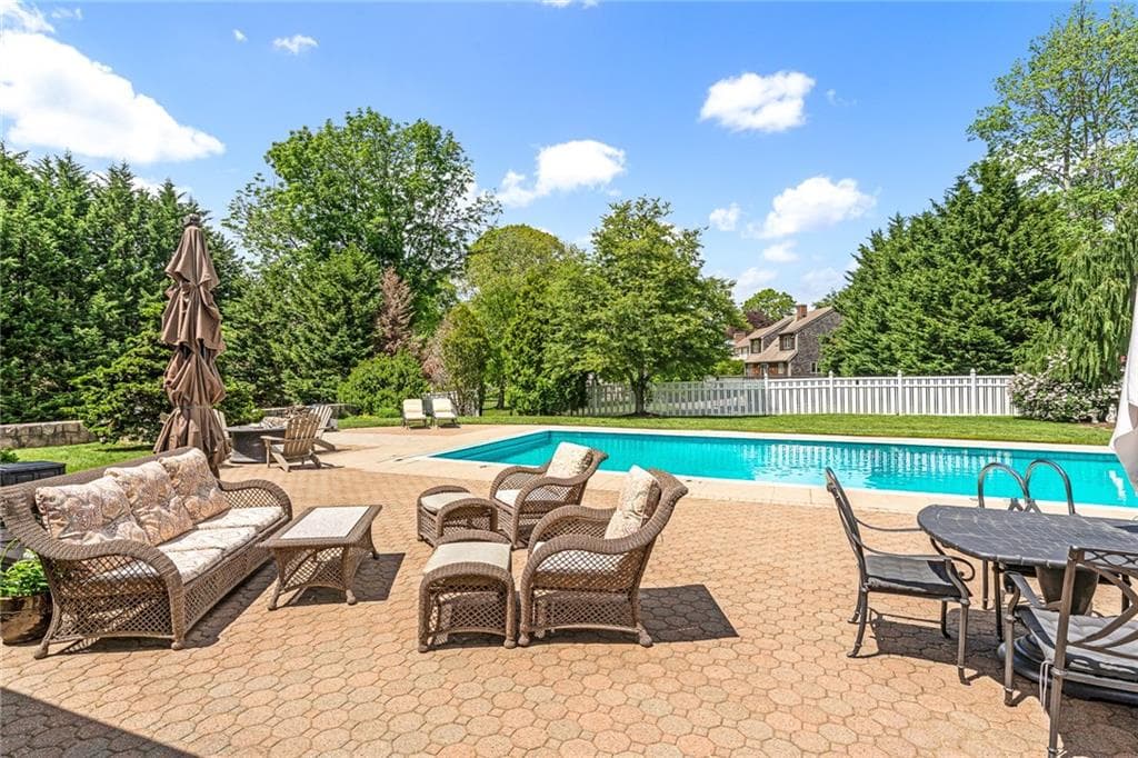 74 Oakwoods Drive photo 36