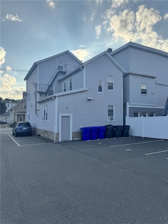 90 Sutton Street photo 4