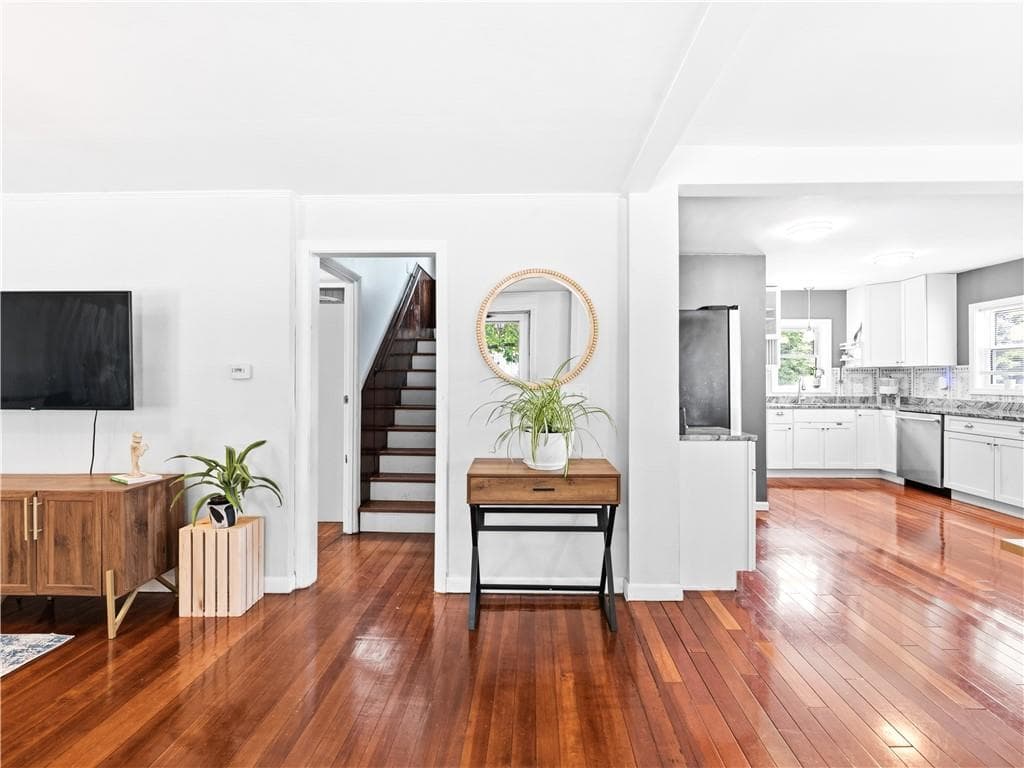 44 Ruth Avenue photo 25