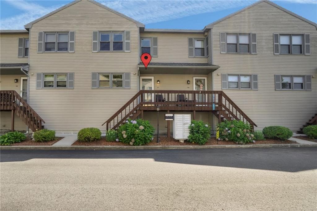 1603 Plainfield Pike UNIT B7 photo 2