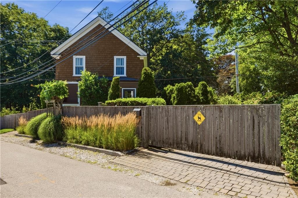 83 Malbone Road photo 43