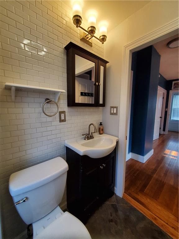 Multi Family at 27 Centre Street, West Warwick, photo 23 of 26