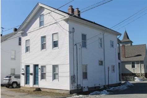 Multi Family at 27 Centre Street, West Warwick, photo 3 of 26