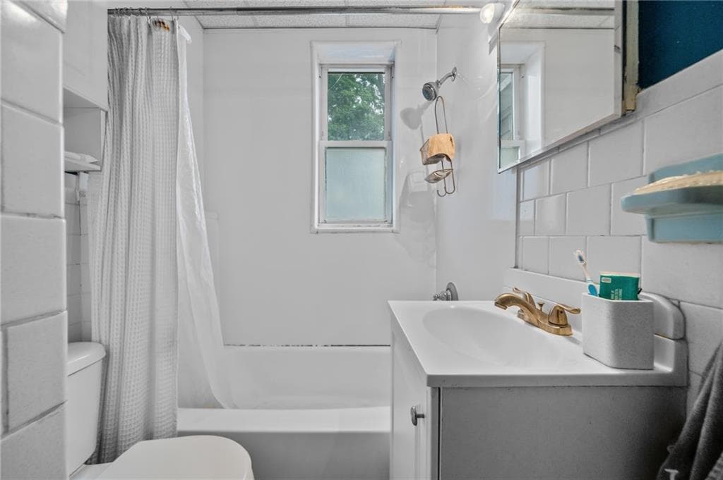 49 Arnold Street photo 16