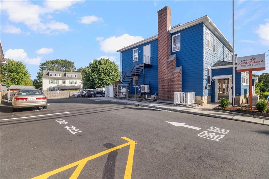 681 Providence Street photo 46