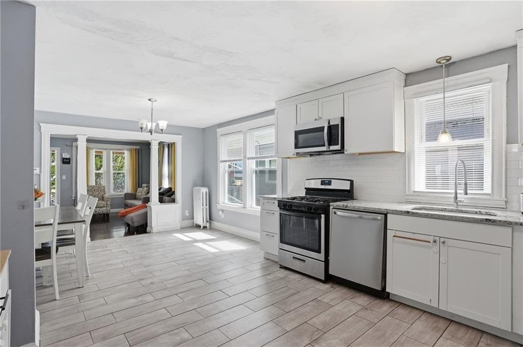 132 Roger Williams Avenue photo 9