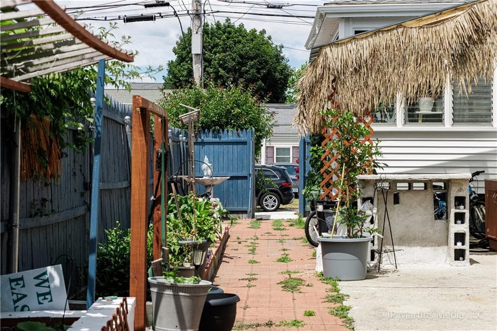146 Garden Street photo 41