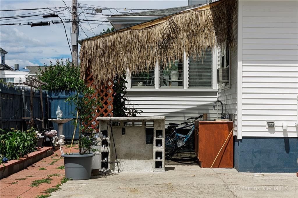 146 Garden Street photo 40