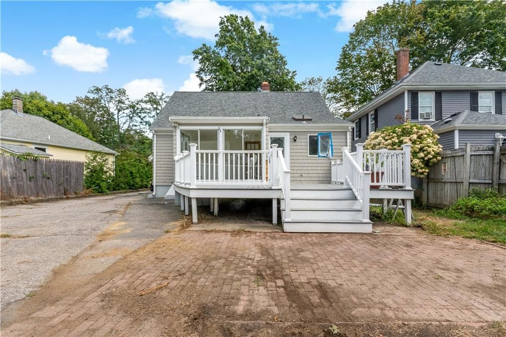 Single Family Residence at 1217 Hope Street, Bristol, photo 31 of 41