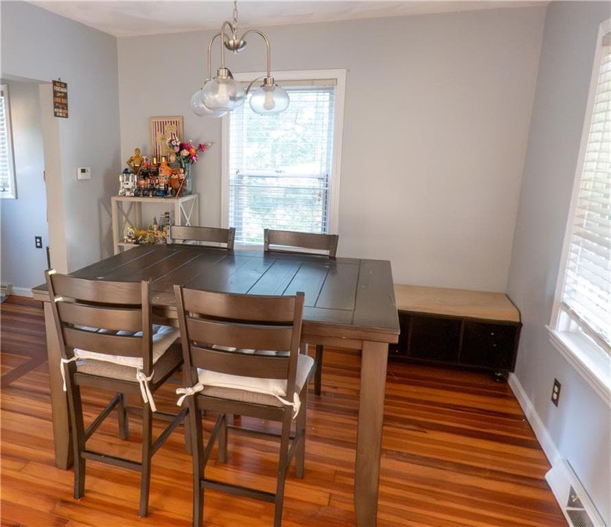 Single Family Residence at 52 Heights Avenue, Warwick, photo 6 of 13