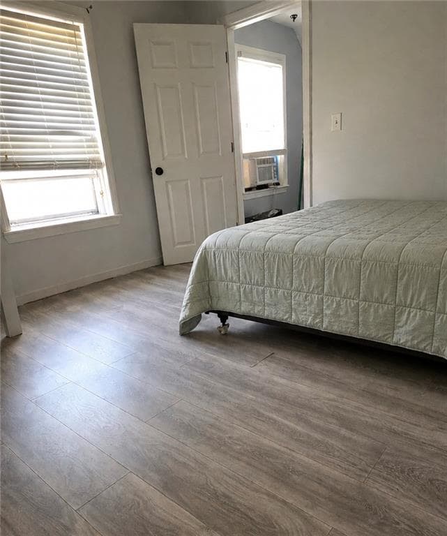 Single Family Residence at 52 Heights Avenue, Warwick, photo 9 of 13
