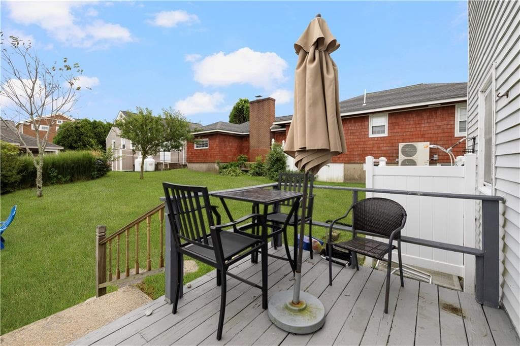 14 Stanton Avenue photo 4