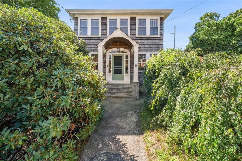 84 Alden Avenue