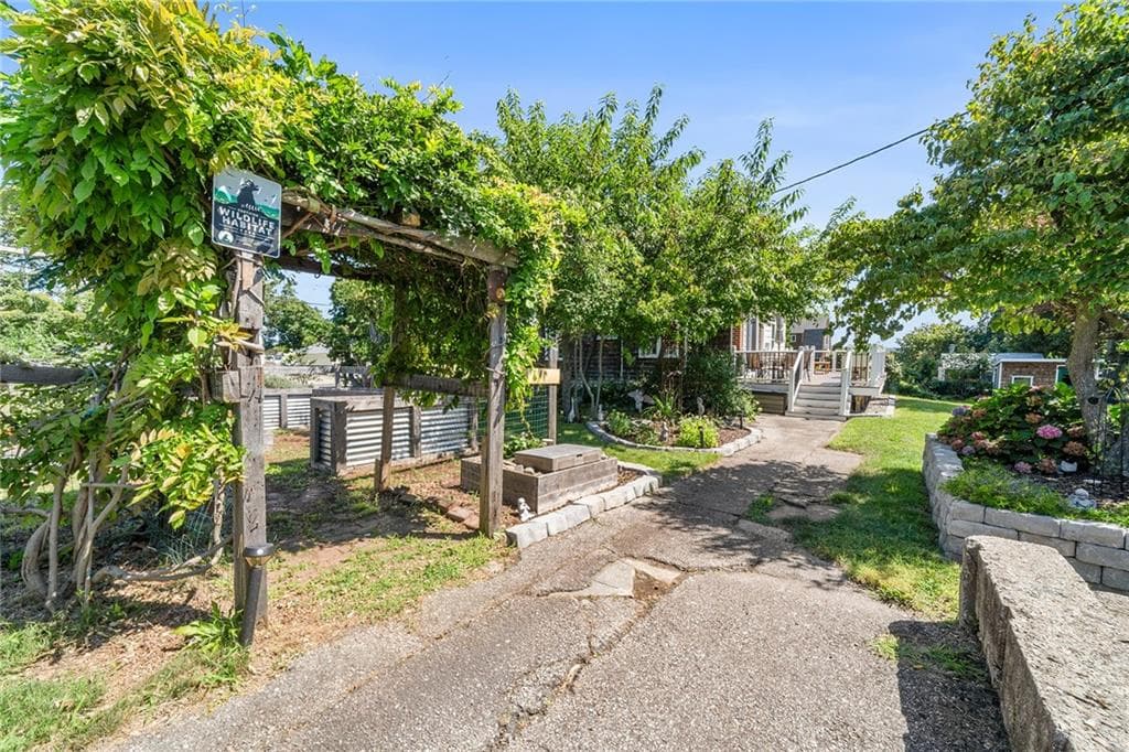 84 Alden Avenue photo 41