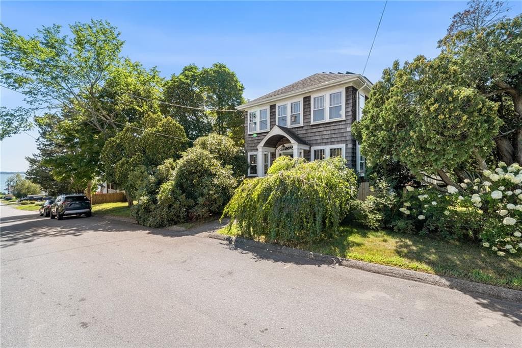 84 Alden Avenue photo 48