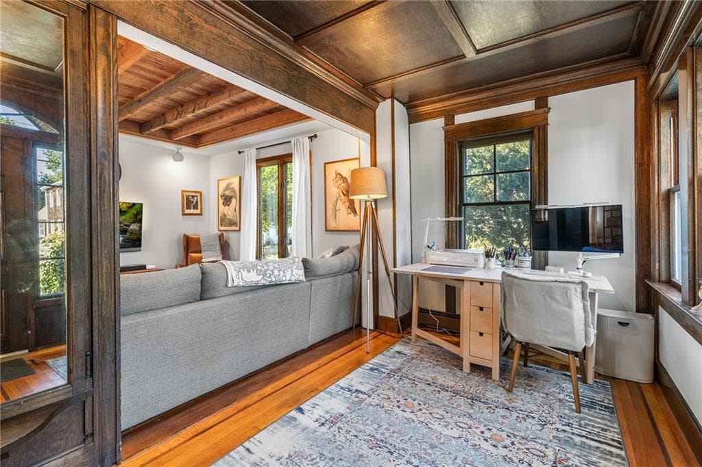 84 Alden Avenue photo 4