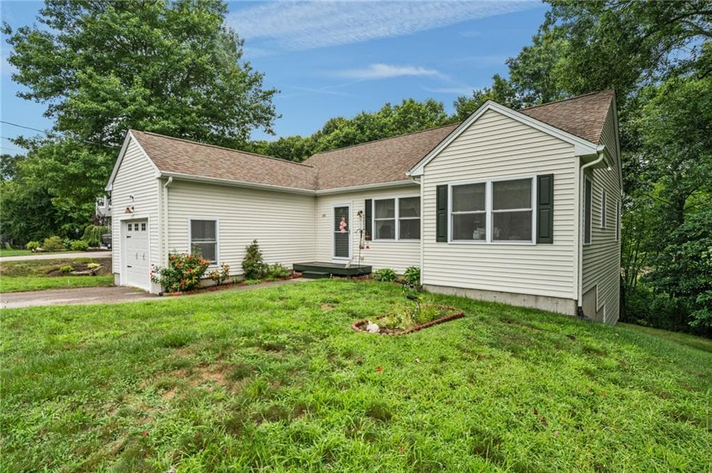 30 FIELDSTONE Way photo 6