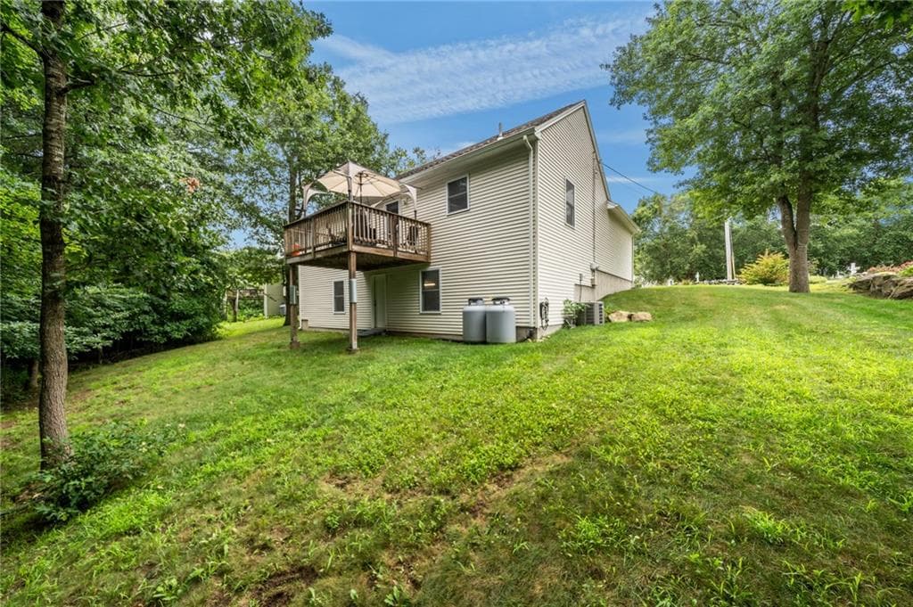 30 FIELDSTONE Way photo 8