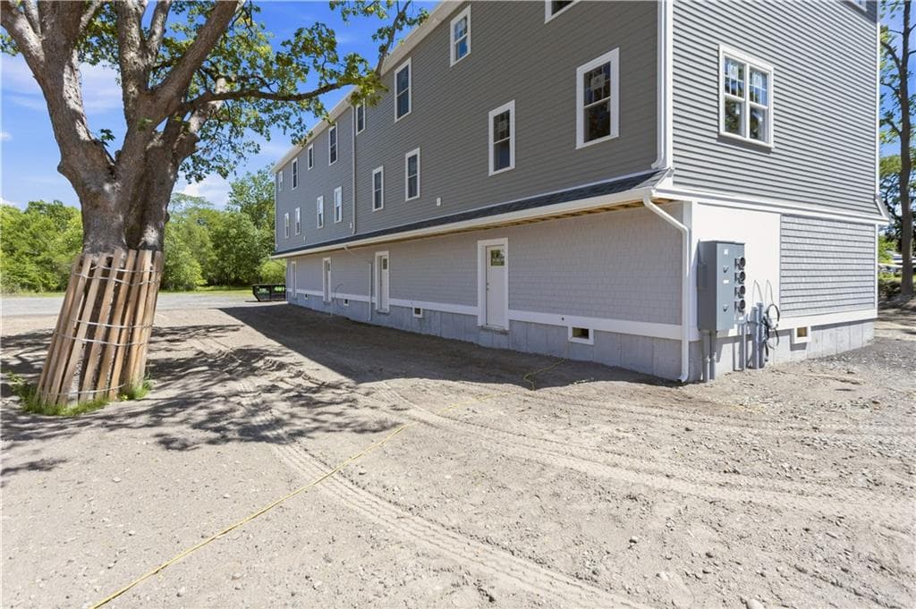 85 Croade Street photo 25