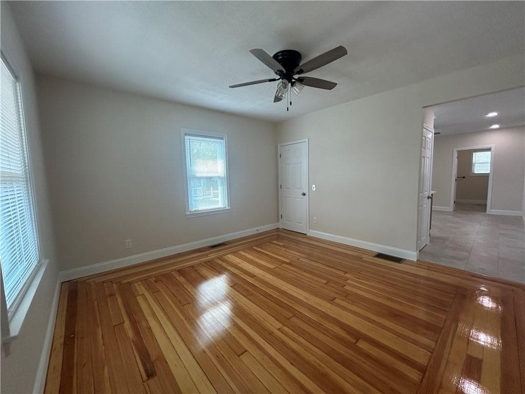 76 Rosella Avenue photo 9