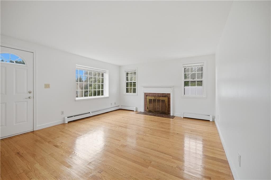35 Franconia Drive photo 14