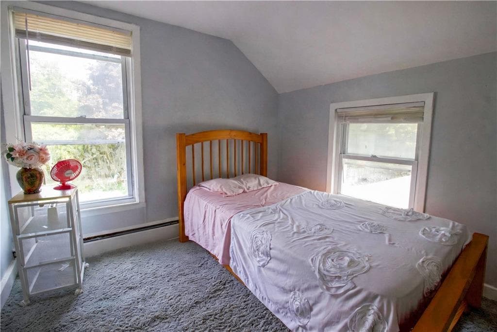 Single Family Residence at Single Family Residence, Warwick, photo 13 of 19