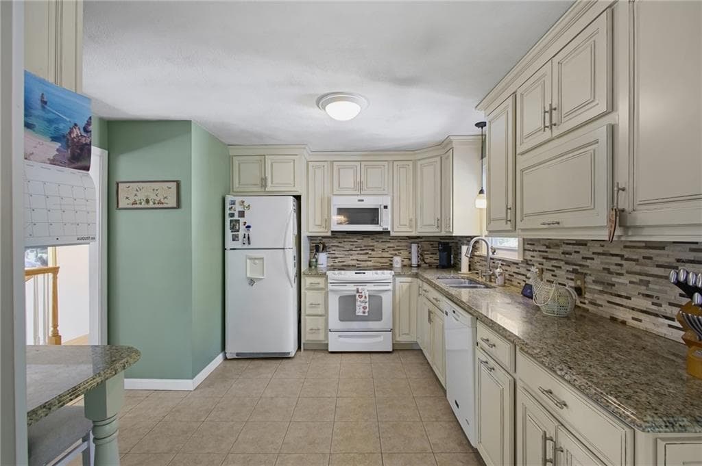 8 Eastward Drive photo 5