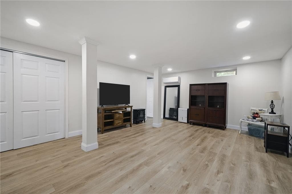 58 Sherman Avenue photo 24