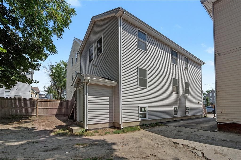 61 Joslin Street photo 13