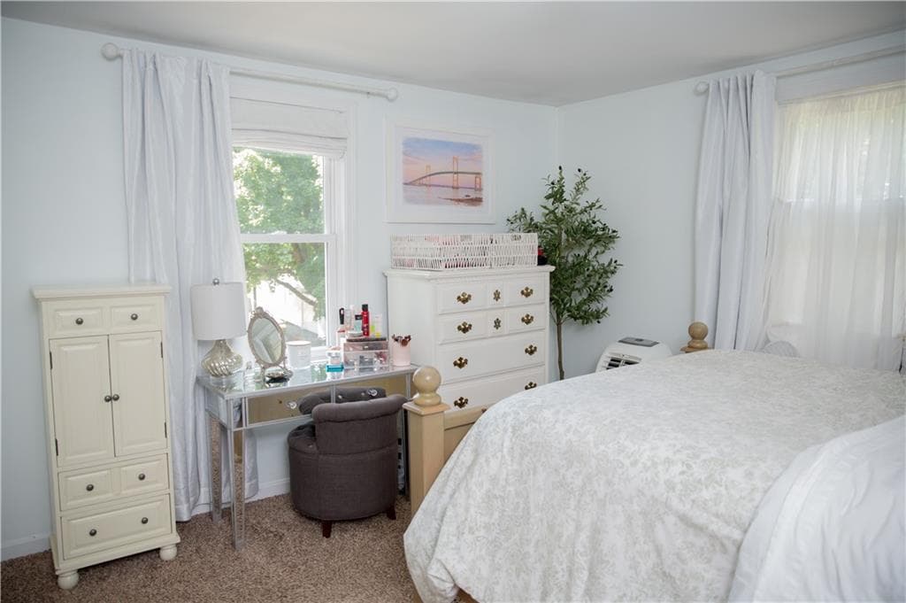 44 MAXWELL Drive photo 5