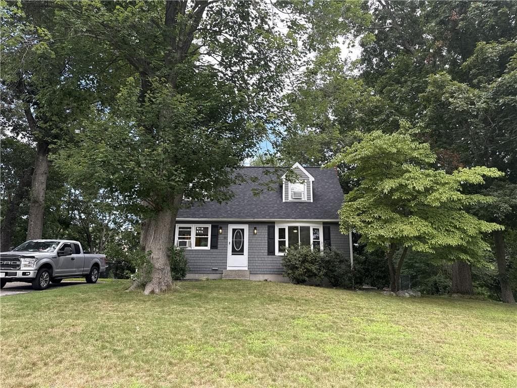 15 Baneberry Drive photo 2