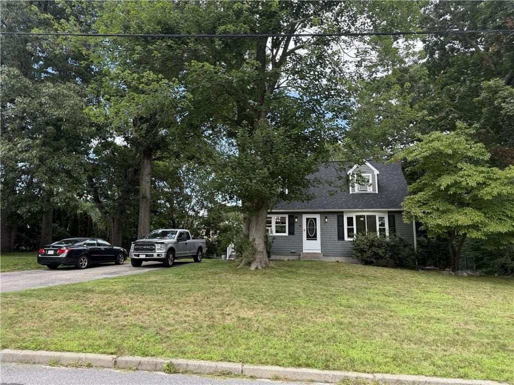 15 Baneberry Drive photo 3