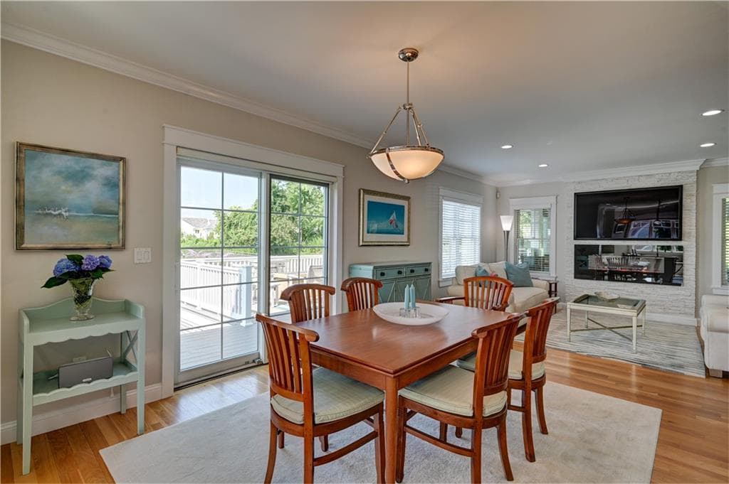 Single Family Residence at 57 Strawberry Lane, Portsmouth, photo 12 of 49