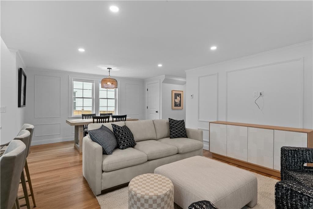Single Family Residence at 34 East Bowery Street, Newport, photo 7 of 30