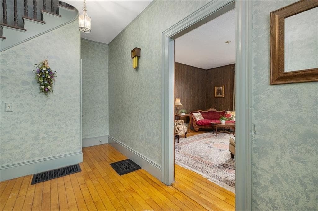 25 Blackstone Street photo 6